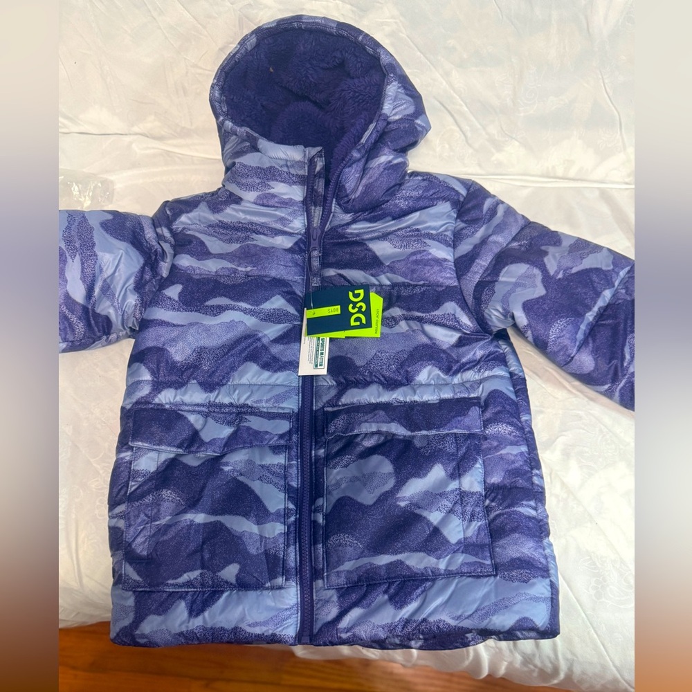 NWT Dick’s Sporting Goods Boys/Girls Purple Camo Jacket size S
